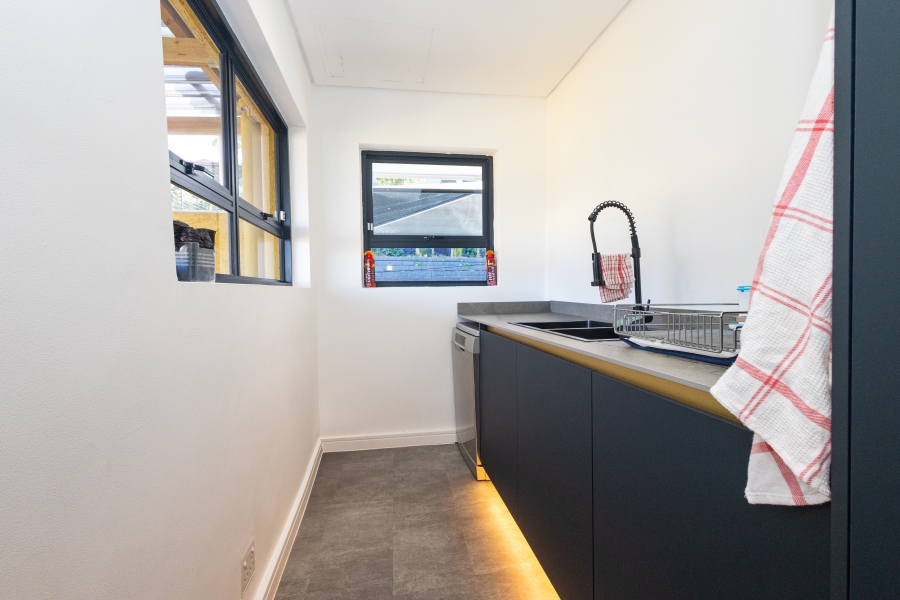 4 Bedroom Property for Sale in Loevenstein Western Cape